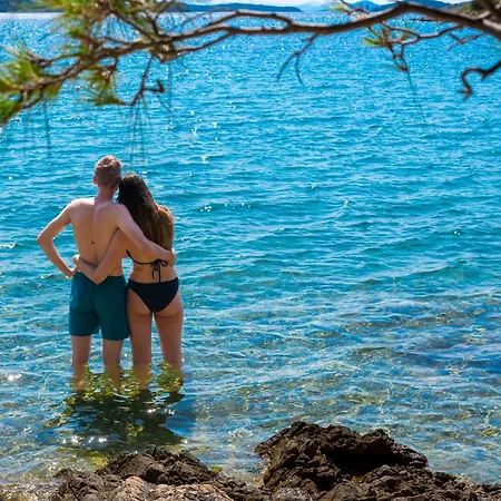 With Pool 8 Guests Near Tisno Island Murter * יזרה